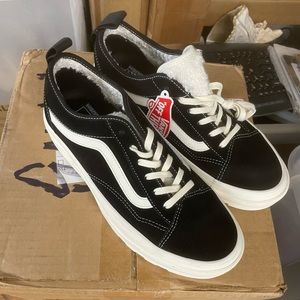 Vans Black Canvas Sentry Old Skool M 8.5 W 10 NWT